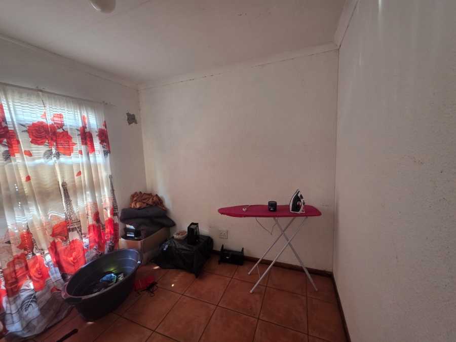 2 Bedroom Property for Sale in Roodepan Northern Cape